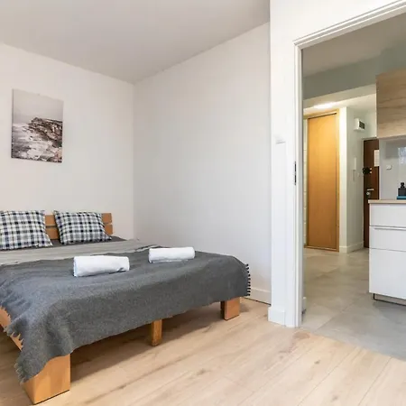 Apartment Golden - Bright And Cozy - Center - Kred